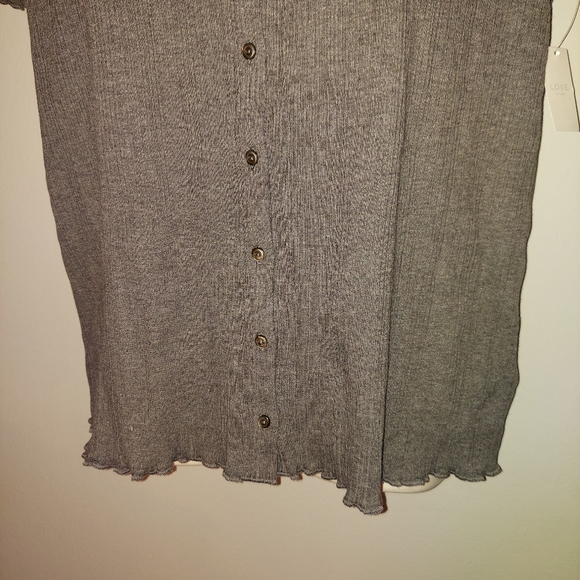 Love by Gap Gray Button Down Top XL - Picture 2 of 8